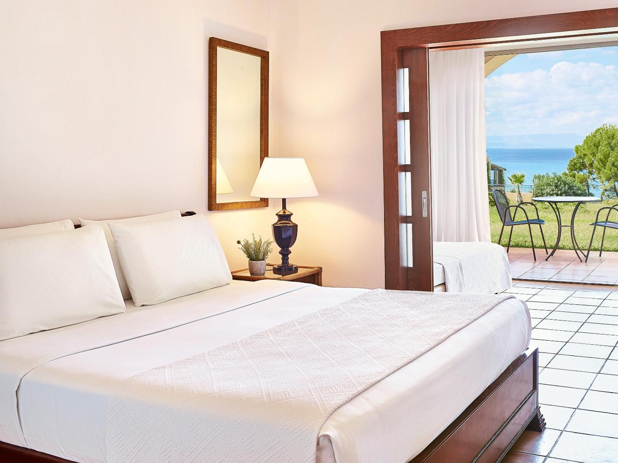 Grecotel Luxme Oasis At Riviera Olympia & Aqua Park 卢特拉基利尼斯 外观 照片