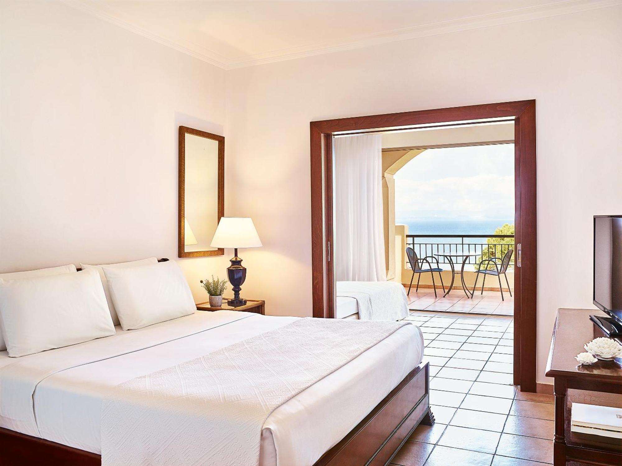Grecotel Luxme Oasis At Riviera Olympia & Aqua Park 卢特拉基利尼斯 外观 照片