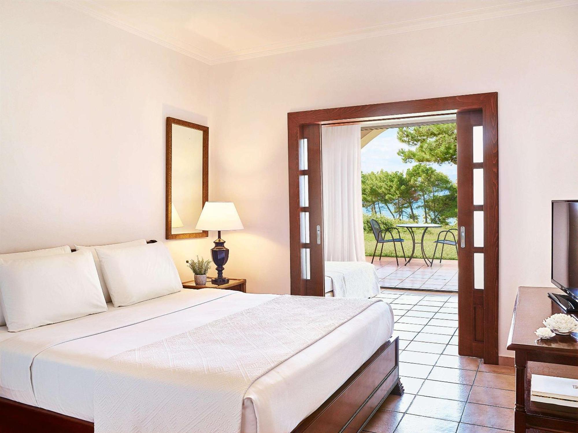 Grecotel Luxme Oasis At Riviera Olympia & Aqua Park 卢特拉基利尼斯 外观 照片