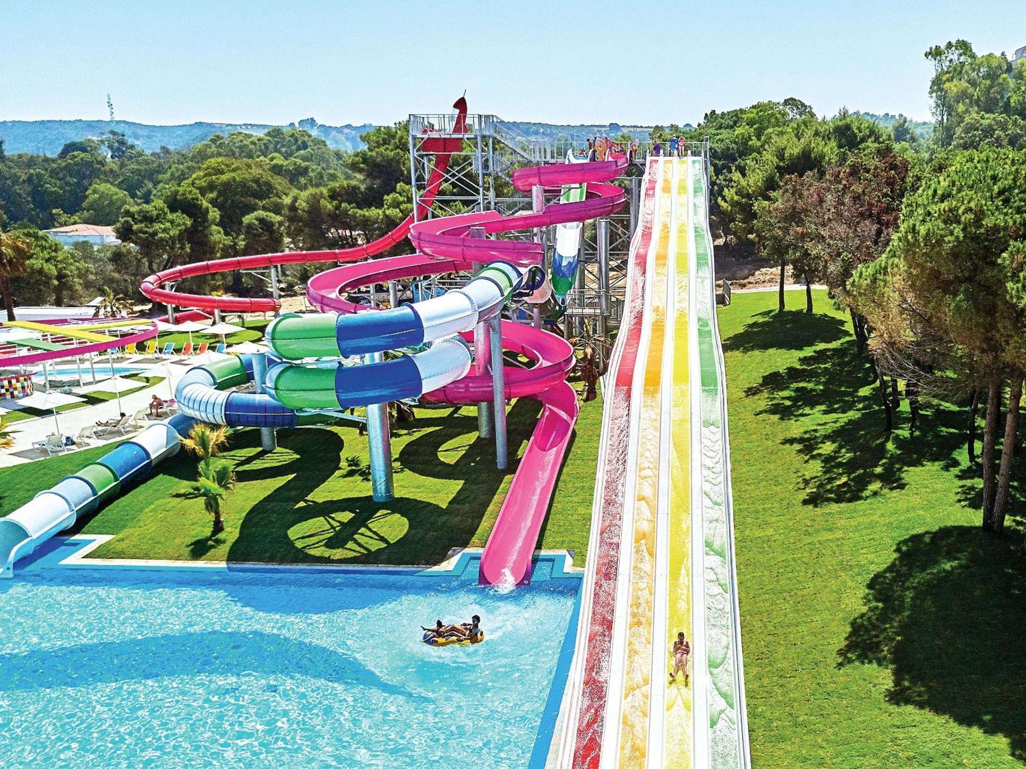 Grecotel Luxme Oasis At Riviera Olympia & Aqua Park 卢特拉基利尼斯 外观 照片
